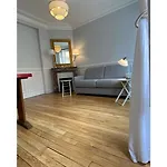 Sunny Bastille-roquette Paris