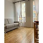 Sunny Bastille-roquette Paris