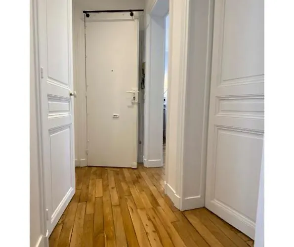 Apartment Sunny Bastille-roquette Paris